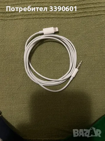 Apple кабел Lightning - Audio 3.5 mm, снимка 2 - Други - 49325569