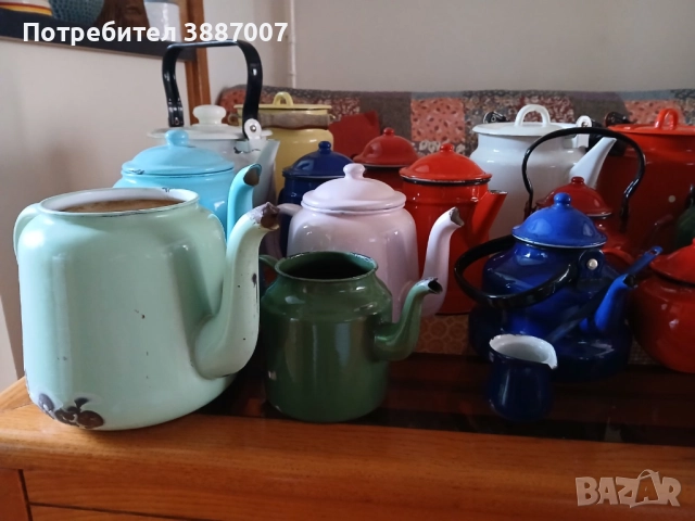 Ретро/Соц/Емайлирани Чайници, снимка 7 - Антикварни и старинни предмети - 52361171