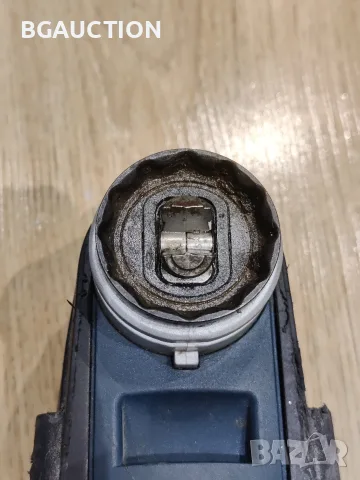акумулаторен мултитул bosch gop 18v 28 с батерия и зарядно, снимка 9 - Други инструменти - 56261343