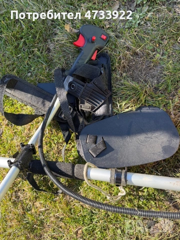 Голям тример за трева, снимка 4 - Моторни триони/резачки - 53756631