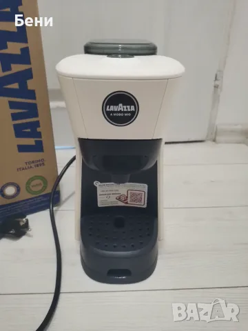 Продавам еспресо кафемашина Lavazza a modo mio , снимка 2 - Кафемашини - 55960188