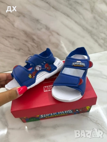 сандали adidas marvel, обувани точно веднъж