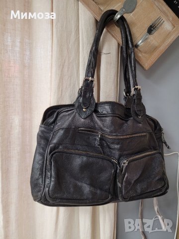 BON' A PARTE естествена кожа, черна чанта  с много джобчета, снимка 15 - Чанти - 41042803