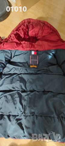Оригинално яке Tommy Hilfiger перфектно състояние, снимка 5 - Якета - 44246400