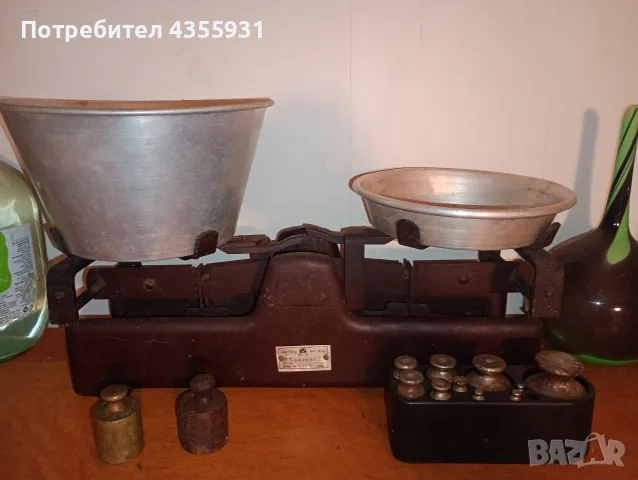 стар кантар с теглилки , снимка 2 - Антикварни и старинни предмети - 55996304