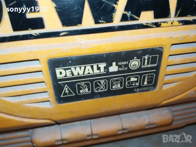 DEWALT PROFI RADIO 0810250825, снимка 14 - Радиокасетофони, транзистори - 51982119
