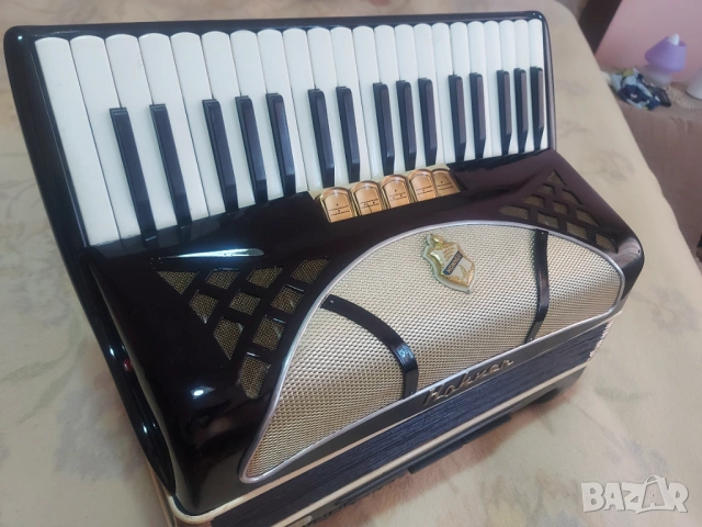 Hohner Lucia 2 80баса, снимка 2 - Акордеони - 53610502