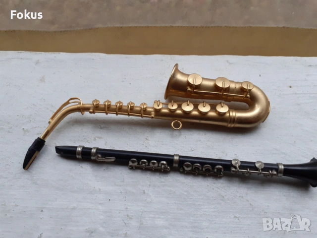Лот от две музикални фигури тромпет и кларинет -сувенири, снимка 2 - Антикварни и старинни предмети - 53511191