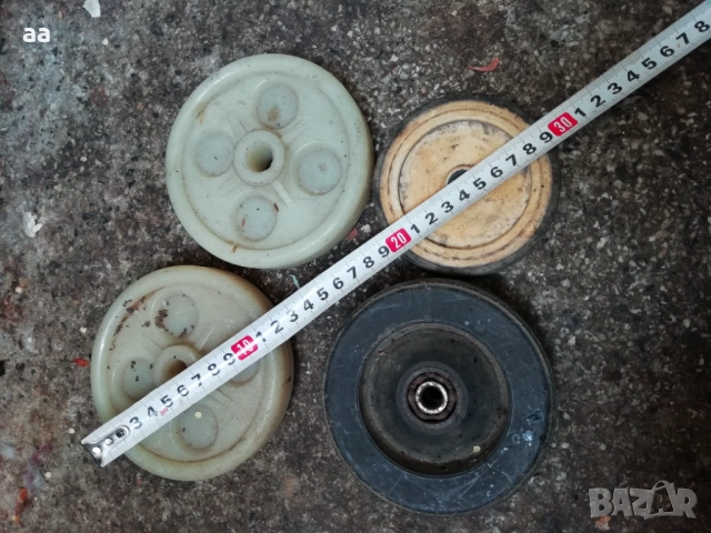 Колелета гума и пластмаса