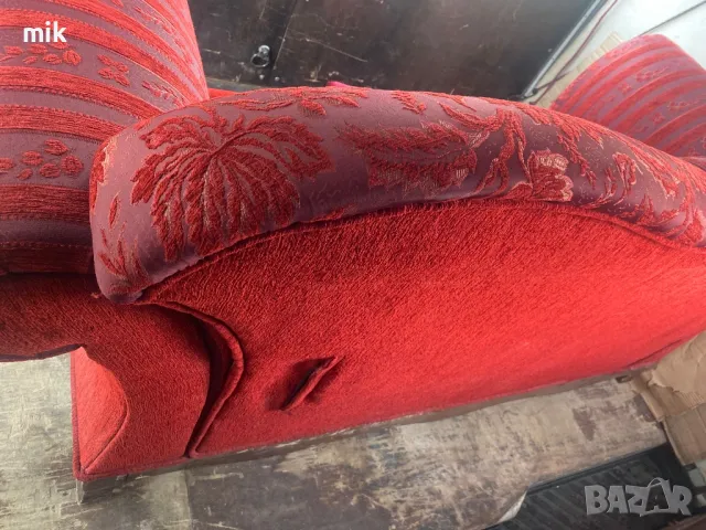 Червен ретро диван , снимка 2 - Дивани и мека мебел - 48344859