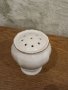 Порцеланова солница , снимка 3