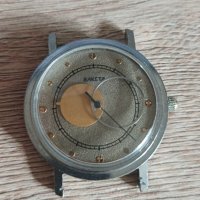 Часовник Ракета Коперник СССР , снимка 1 - Антикварни и старинни предмети - 41102821