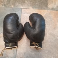 Боксови ръкавици старинни български, снимка 2 - Антикварни и старинни предмети - 41502611