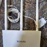 Продавам рутер Тенда Tenda, снимка 1 - Рутери - 44260343
