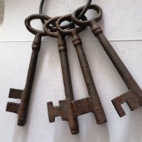 Ключове 19 век , снимка 2 - Антикварни и старинни предмети - 42074092