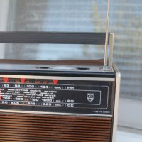Радио касетофон ''Philips'' RR 437, снимка 4 - Антикварни и старинни предмети - 41786329