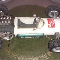 Рядка играчка състезателна кола на SCHUCO 356 175, Brabham Ford Formula 1, снимка 5 - Други ценни предмети - 41564899