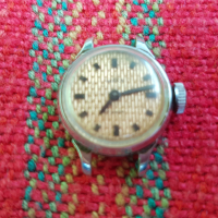 Часовник Чайка, снимка 1 - Антикварни и старинни предмети - 44615419