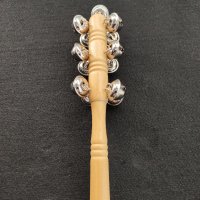 Звънчета на дървена дръжка 13бр, снимка 1 - Ударни инструменти - 34616713