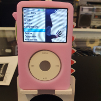 Ipod 8 с памет 80gb. Към него слушалки, кабел за зареждане,кейс и книжка. + Качена страхотна музика., снимка 8 - iPod - 44552935