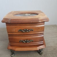 Винтидж дървена кутия,шкафче за бижута, снимка 4 - Антикварни и старинни предмети - 41790766