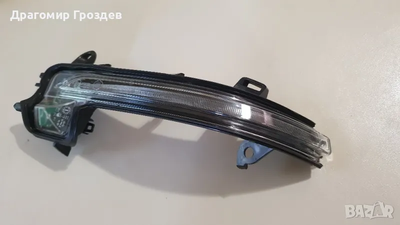 Ляв мигач за огледало BMW Series 1 (F40) / БМВ 1 (след 2019г), снимка 1