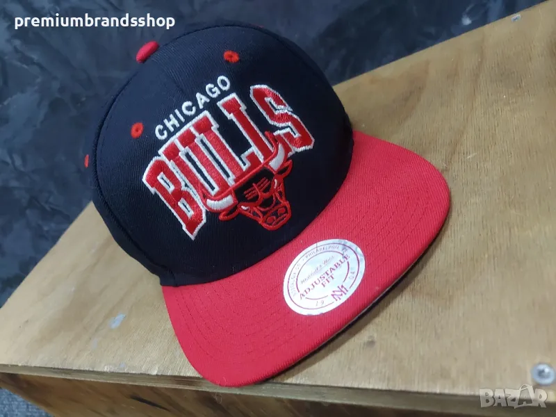 Mitchell and ness Chicago bulls шапка , снимка 1