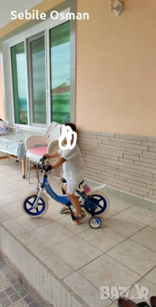 Детско колело с безкамерни гуми и помощни колела , снимка 1