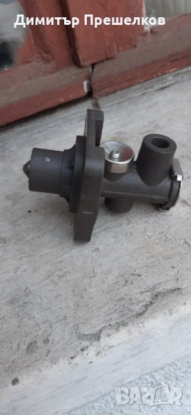 Въздушен клапан за ТИР VOLVO , снимка 1