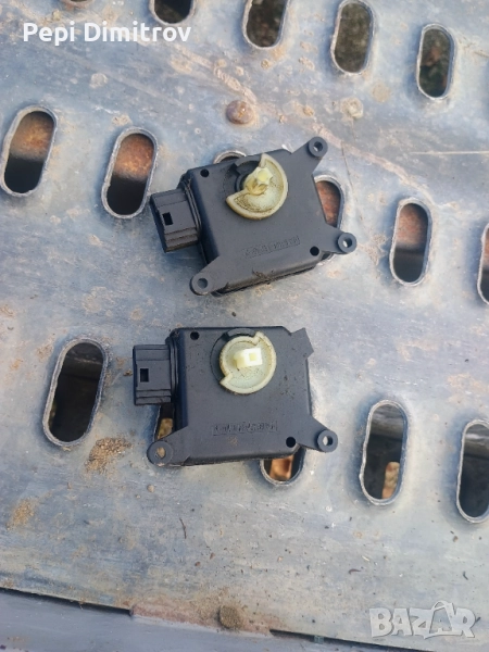 Моторче клапи парно OPEL ZAFIRA B 2005-2014 , ОЕМ 30.93706.00, снимка 1