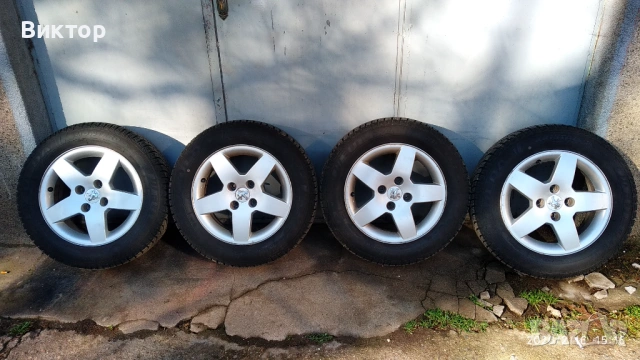 Оригинални джанти Пежо 15 цола с нови гуми-Fulda Дот-2024 зимни.185/65/15