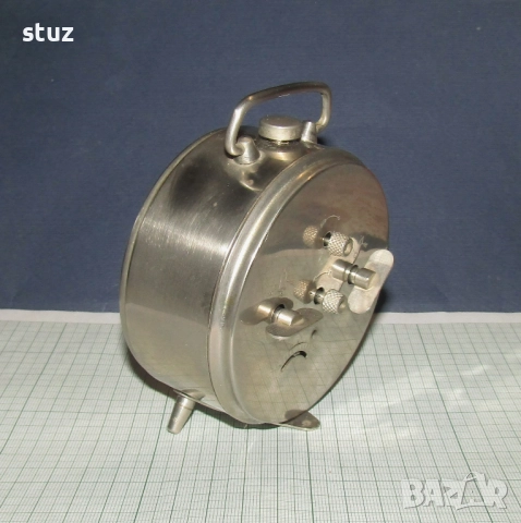 Немски механичен будилник Peter, снимка 5 - Антикварни и старинни предмети - 52886787