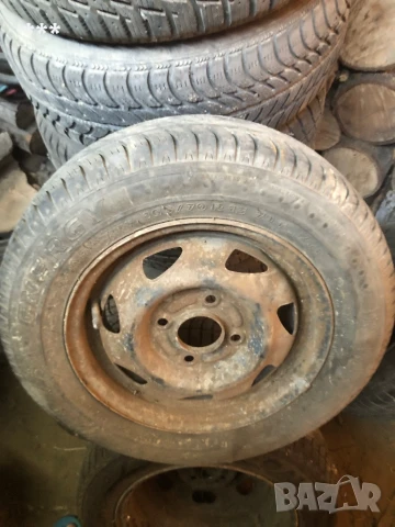 Продавам резервна джанта с гума от Ford Fiesta