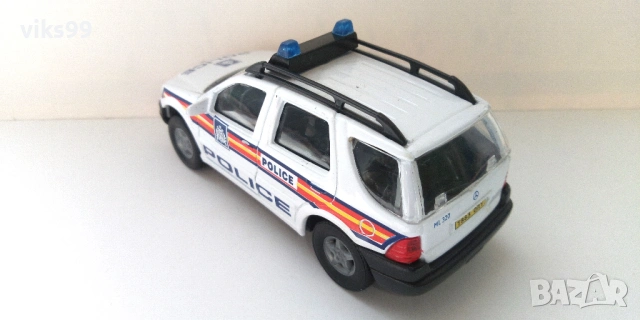 Hongwell Mercedes M-Class ML 320 UK POLICE - Мащаб 1:43, снимка 2 - Колекции - 53785543