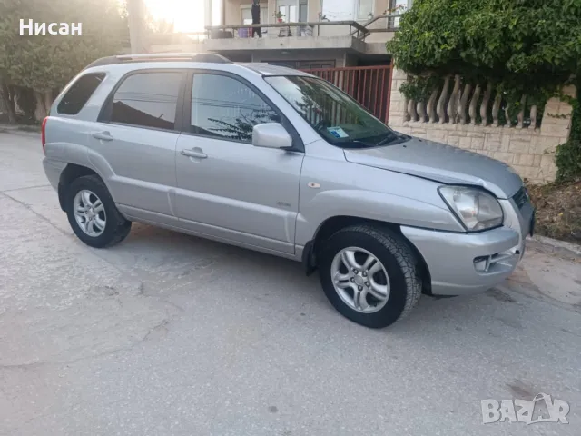 Kia Sportage 2.0 CRDI, снимка 2 - Автомобили и джипове - 47957676