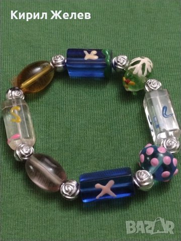 Свежа модерна много красива дамска гривна ластична перфектно състояние 37426, снимка 3 - Гривни - 40426178