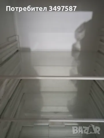 Хладилник , снимка 2 - Хладилници - 47425225