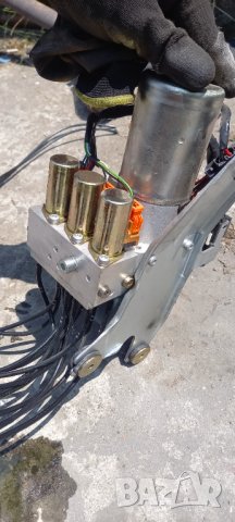 Помпа гюрюк Audi A4 B7 Cabrio, снимка 3 - Части - 41499669