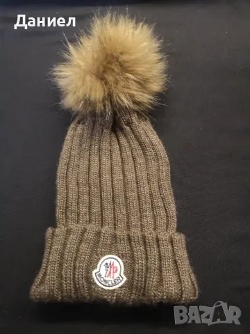 Дамска шапка Moncler 