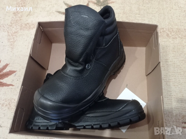 Работни обувки високи размер 42 НОВИ, снимка 5 - Други - 52187599