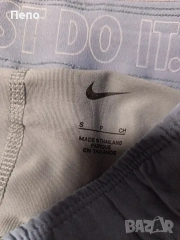 Дамски Къси гащи Nike, снимка 2 - Къси панталони и бермуди - 55878600