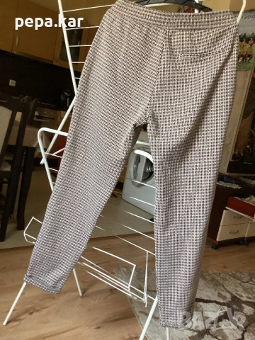 Дамски панталон RESERVED  S размер от плътно трико цветен , снимка 6 - Панталони - 53589729