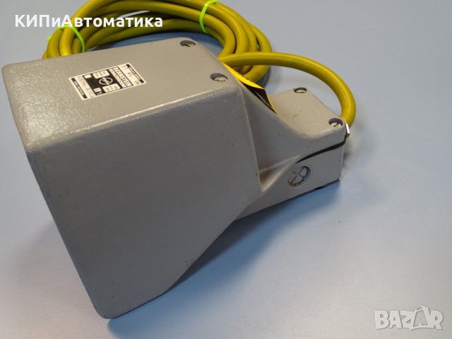 крачен изключвател Bernstein F1-01-UN foot switch with protecctive hood, снимка 6 - Резервни части за машини - 42131580