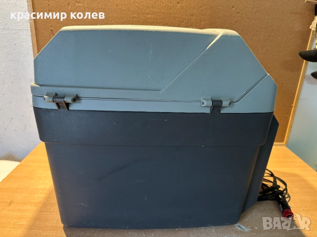 немска хладилна чанта "WAECO"/12 V/, снимка 4 - Хладилни чанти - 52315707