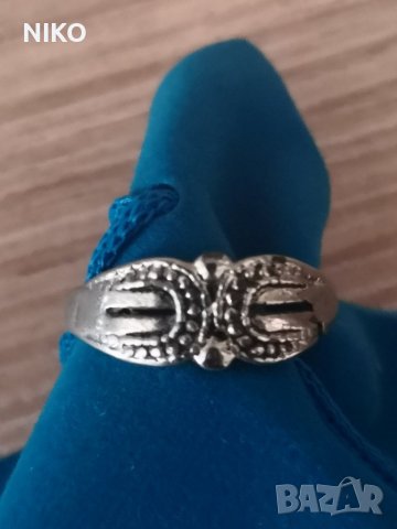 Продавам, Автентични, Сребърни накити, снимка 9 - Колиета, медальони, синджири - 41514477