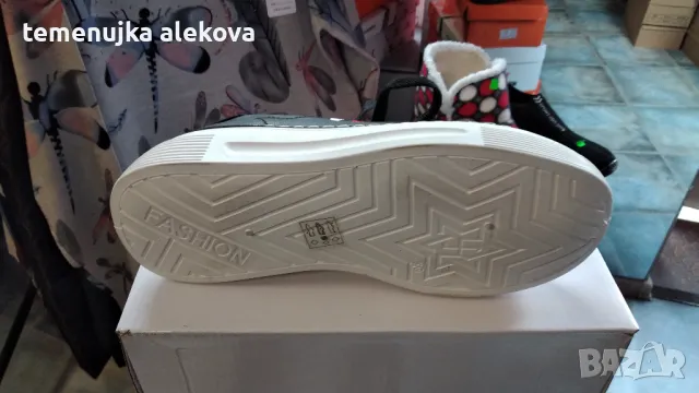 Магазин Крис, снимка 2 - Маратонки - 47444852