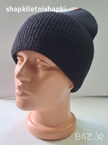 339 Дамска плетена шапка,ангора-бутикова