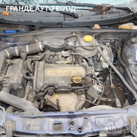 Опел Корса Б 1.0 55 к.с.1998г.Само на части., снимка 4 - Автомобили и джипове - 53006175