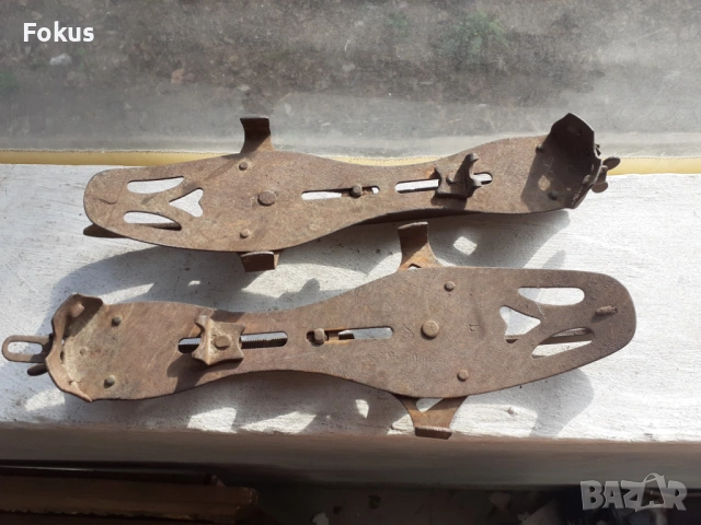 Стари маркови кънки за лед с механизъм, снимка 2 - Антикварни и старинни предмети - 53388619