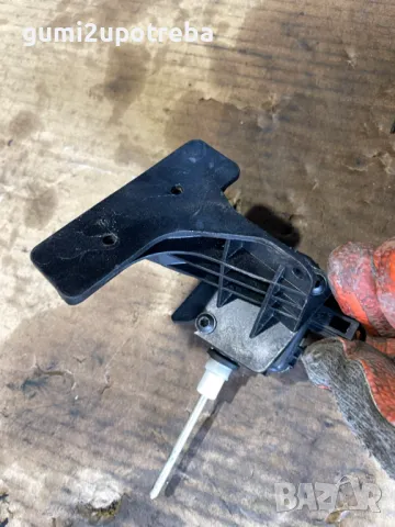 Механизъм за капачката на резервоара с номер А2038201997 за Mercedes E class W211 V6 4matic Kombi OM, снимка 4 - Части - 49495060